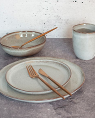 Plate BREEZY GREY