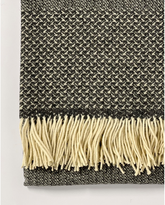 Wool blanket NUVEM ANDORINHA